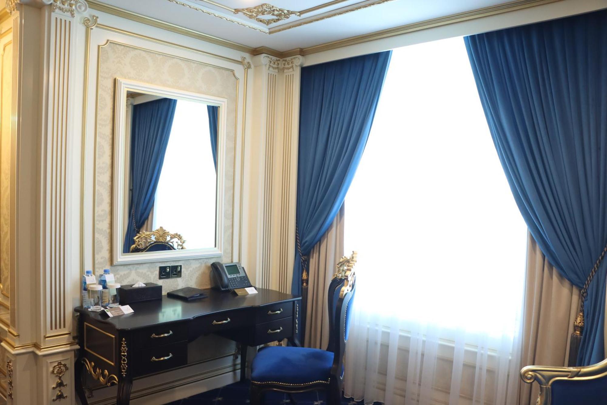 Cristal Erbil Hotel 외부 사진 A room in the hotel