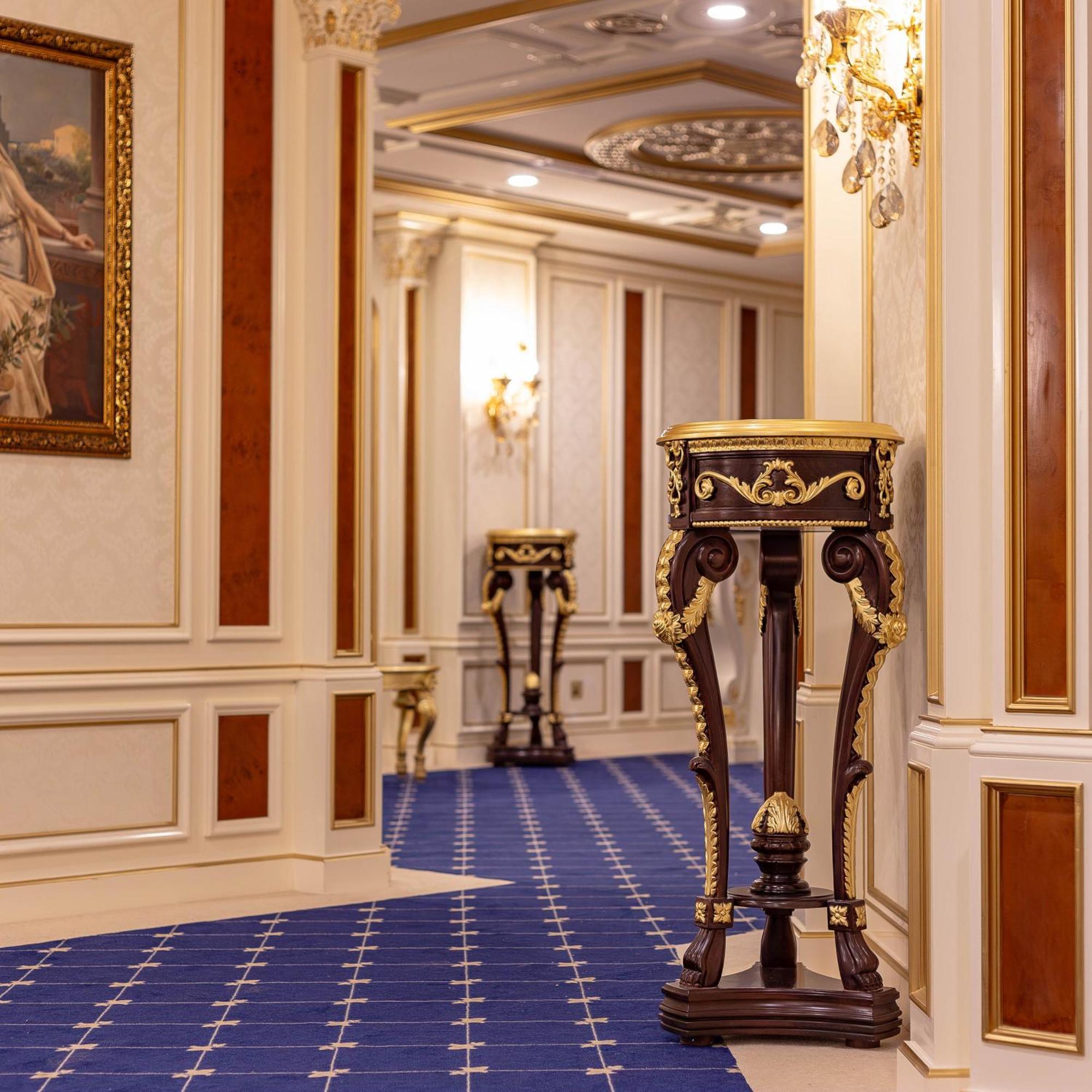 Cristal Erbil Hotel 외부 사진 The interior of the hotel