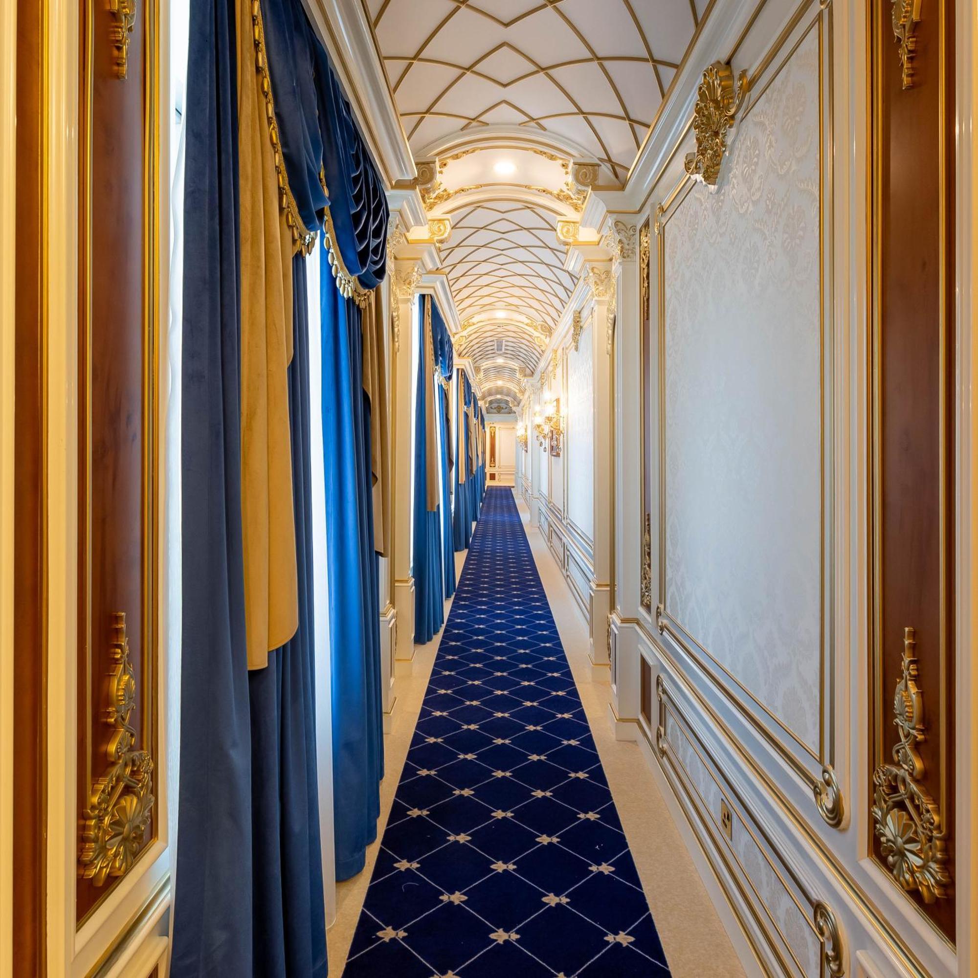 Cristal Erbil Hotel 외부 사진 The interior of the train