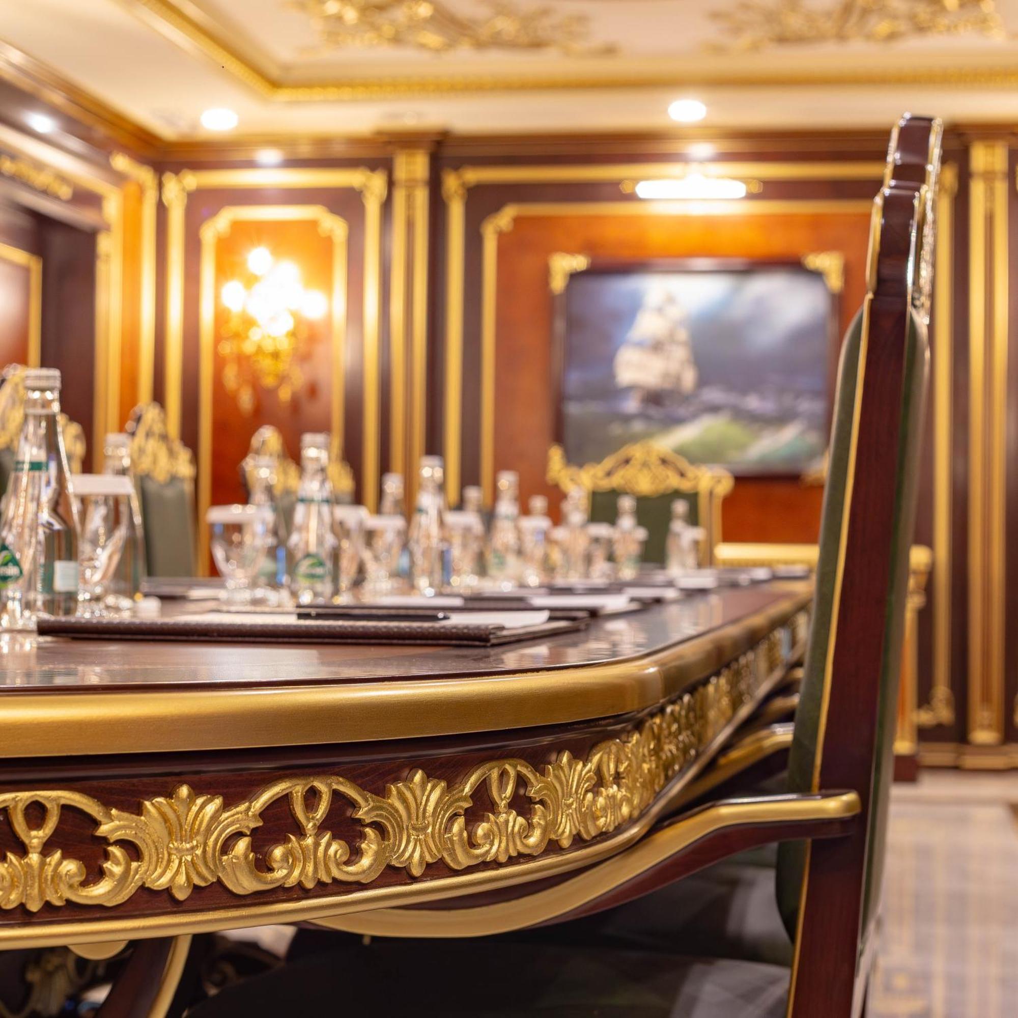 Cristal Erbil Hotel 외부 사진 The bar