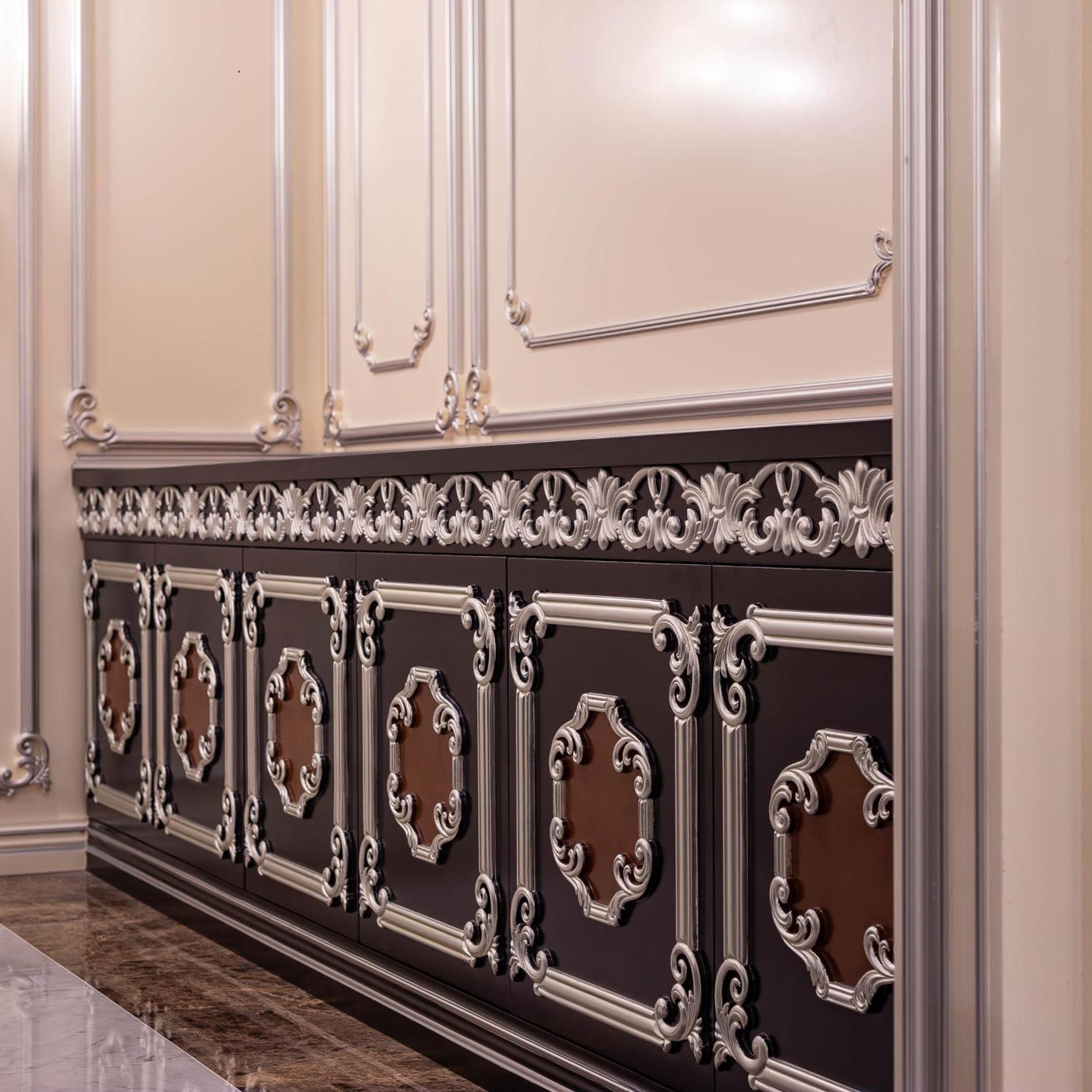 Cristal Erbil Hotel 외부 사진 A silvered sideboard