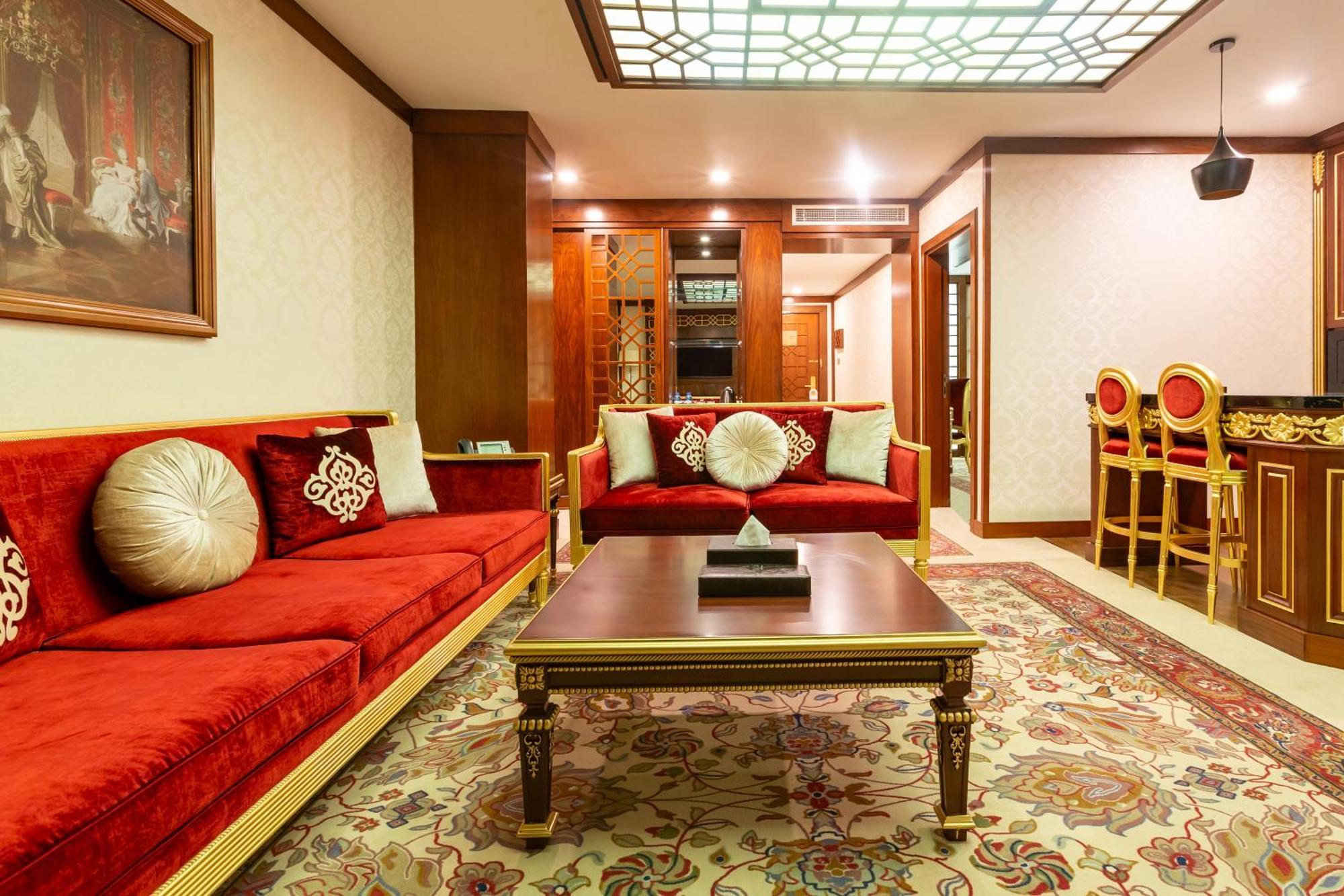 Cristal Erbil Hotel 외부 사진 A suite at the Grand Hotel